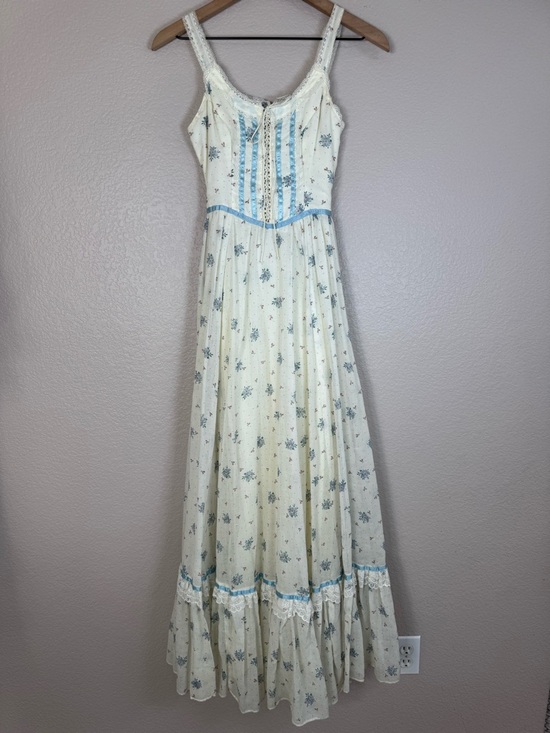 Gunne Sax Dresses & Skirts - Vintage 1970’s Gunne Sax Prairie Cotton Floral Lace Ruffle Maxi Sundress Cottage
